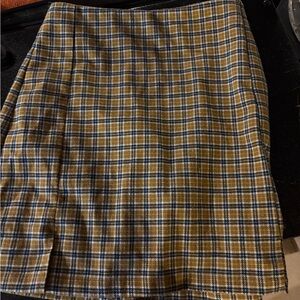 Brandy Melville Checkered Skirt in Tan and Blue